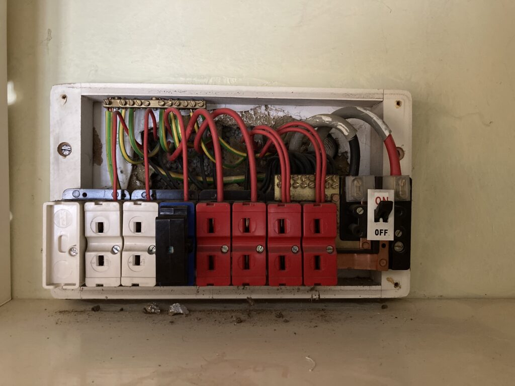 An old unsafe fuse box
